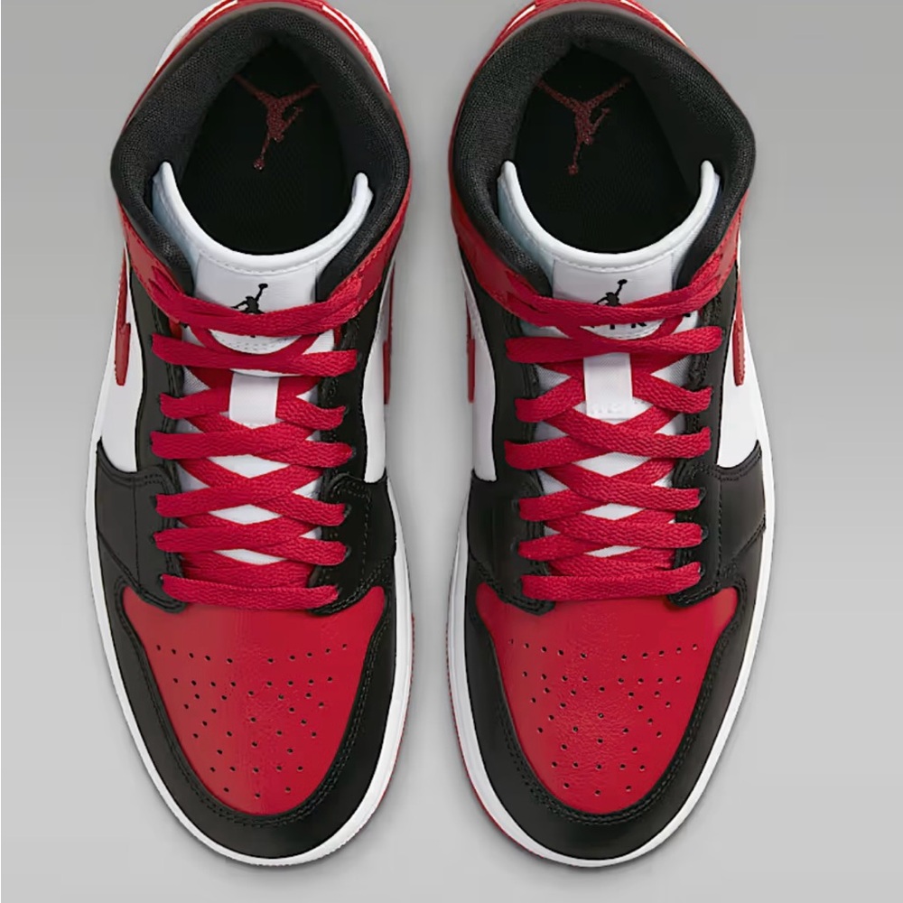Nike Red and White Women's Sneakers - Picture 6 of 8